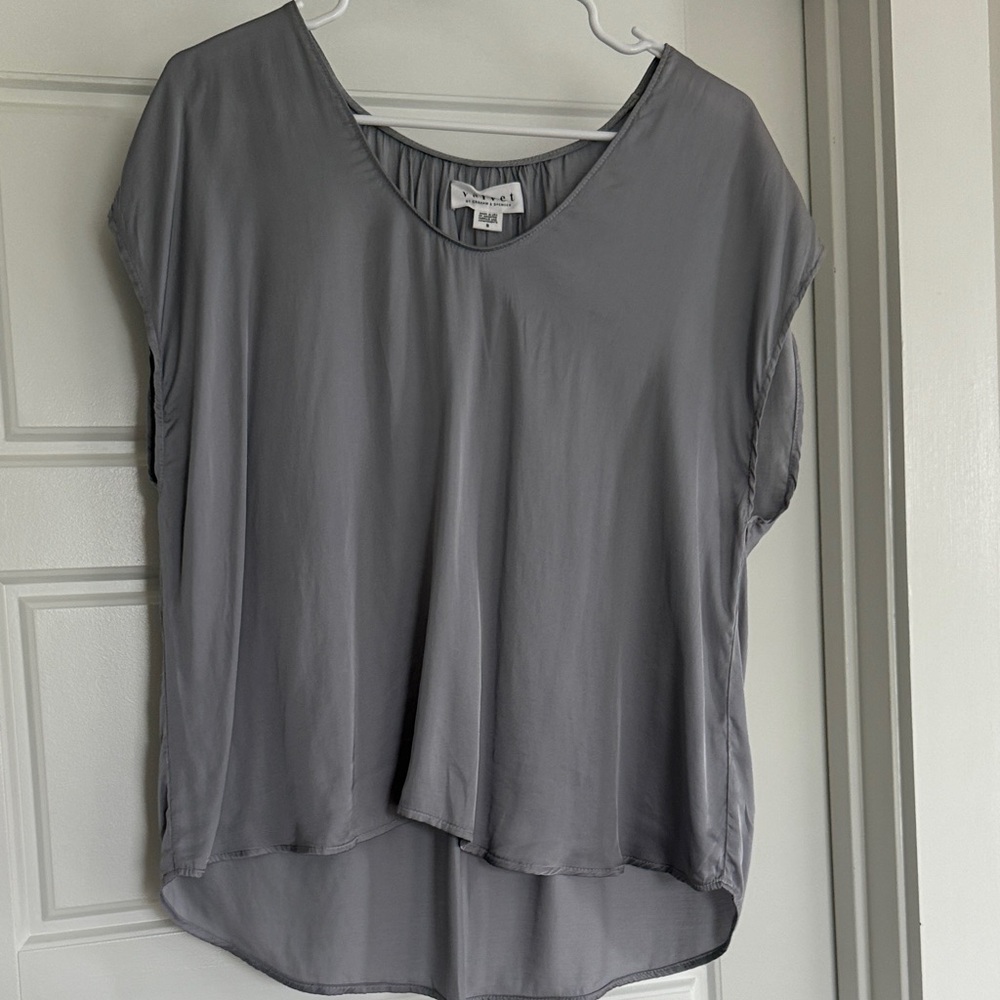 Velvet by Graham & Spencer light gray Blouse